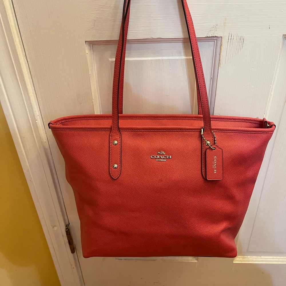 Pink Coach Handbag - Picture 2 of 4